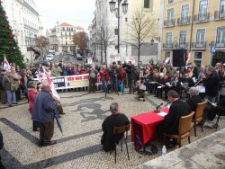 Imagem 1 - Governo e Presidente da republica condendos em tribunal popular